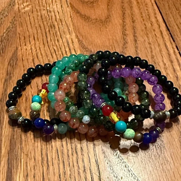 Multicolor Beaded Bracelet Set - Picture 3 of 4
